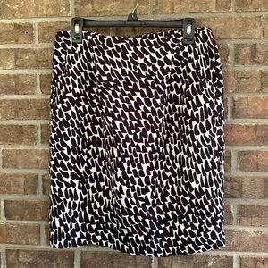 Ann Taylor Black and White Knee-Length Pencil Skirt